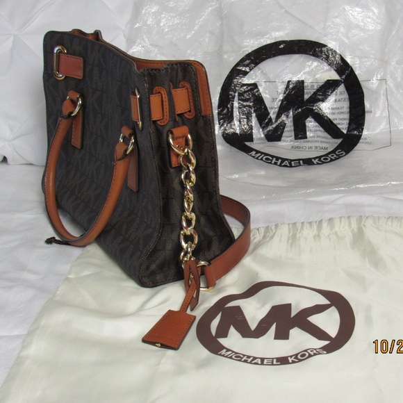 Michael Kors Hamilton Medium Logo - Picture 4 of 7